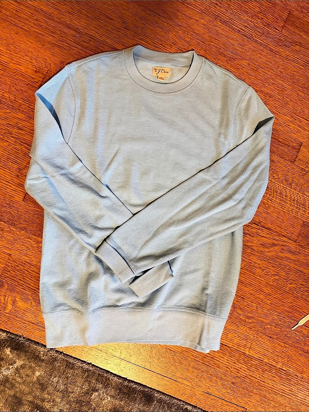J.Crew men’s Small Crewneck Sweatshirt in Blue Size Small